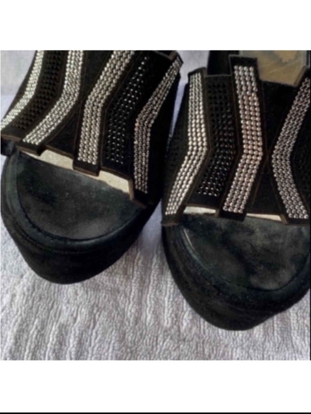 💕Host Pick💕 Black luxury suede and leather platform sandals made in Italy 🇮🇹 - Picture 11 of 17